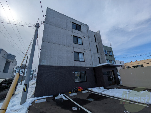 建物外観　札幌市白石区菊水七条「ラ・ムーン菊水」