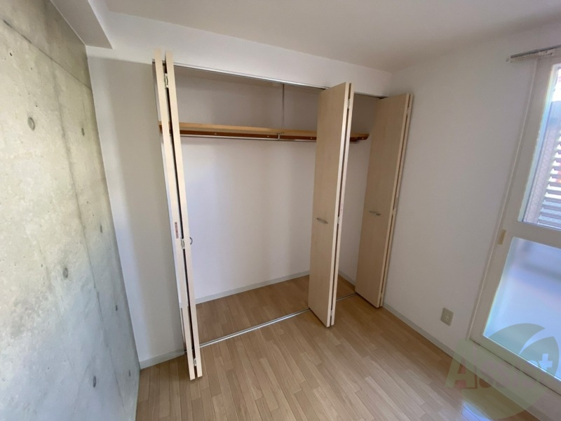 収納　寝室の収納です。部屋がすっきり片付きます。