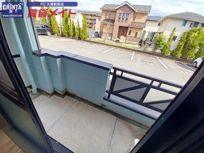 バルコニー　別部屋反転写真です