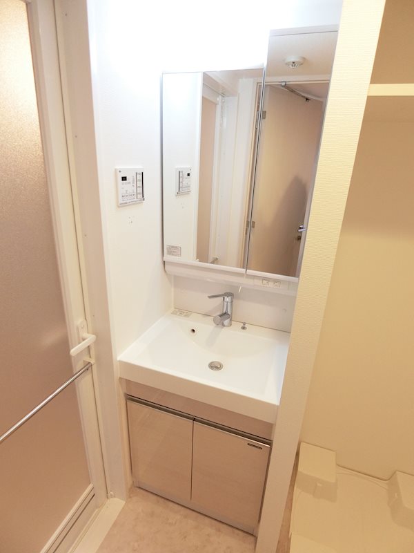 洗面設備　独立洗面台