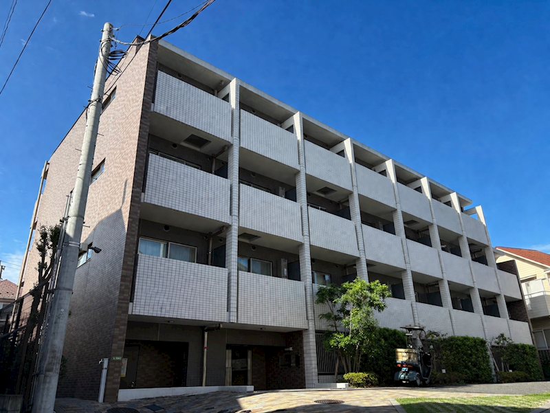 建物外観　落ち着いたナチュラルテイストのシックな外観