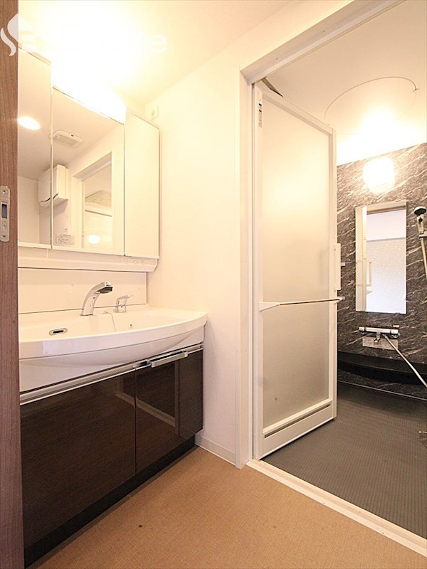 洗面設備　洗面所