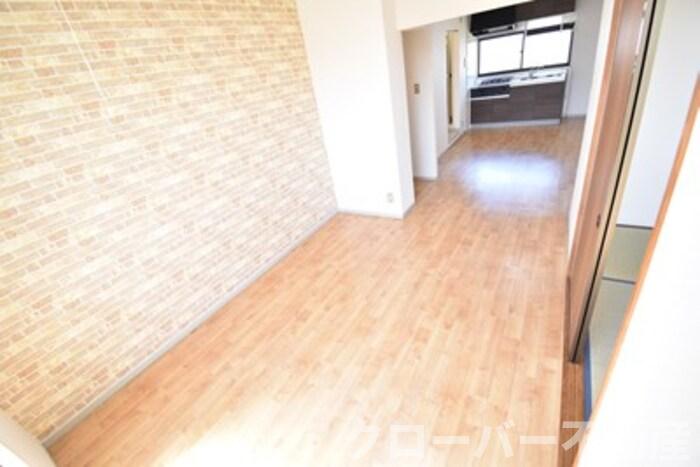 居室・リビング　ＬＤＫ１３．５帖