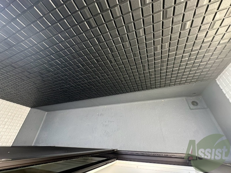 バルコニー　バルコニーは洗濯物を干すスペースがあります。