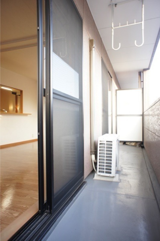 バルコニー　図面と現状に相違がある場合には現状を優先