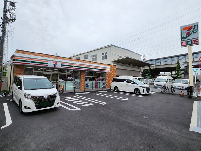 コンビニ　セブンイレブン世田谷北烏山9丁目店（コンビニ）まで554m