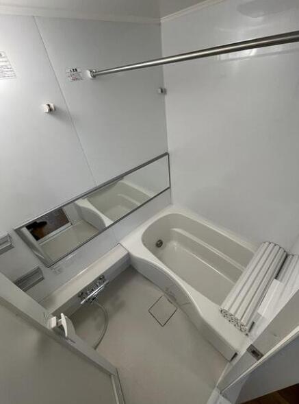 バス・シャワールーム　?