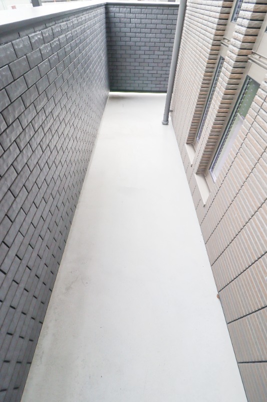 バルコニー　図面と現状に相違がある場合には現状を優先