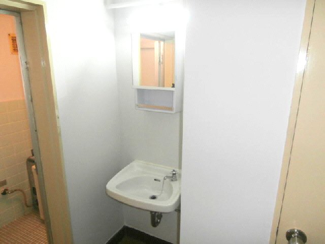 洗面設備　同仕様