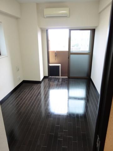 居室・リビング　綺麗な洋室