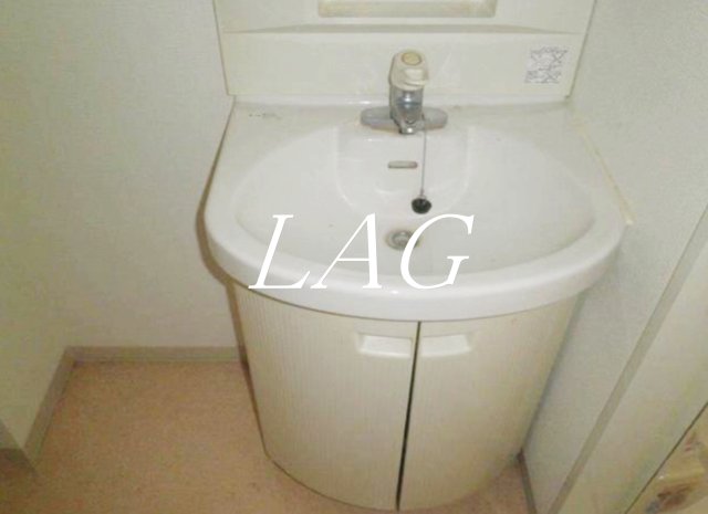 洗面設備　洗面台です。