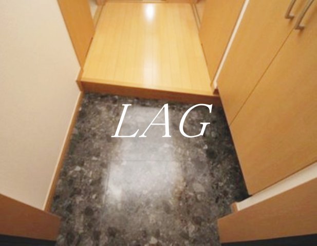 玄関　玄関です。