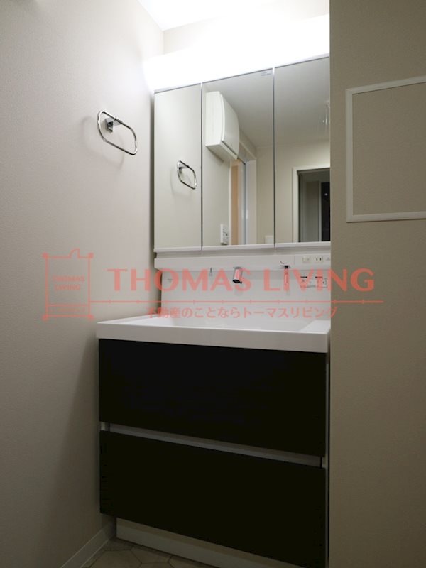 洗面設備　※別号室の参考写真です。