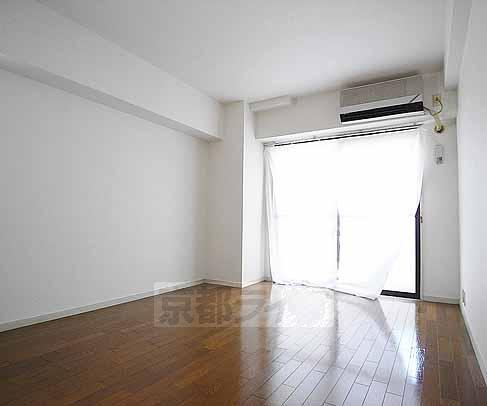 居室・リビング　実際のお部屋とは違う場合がございます