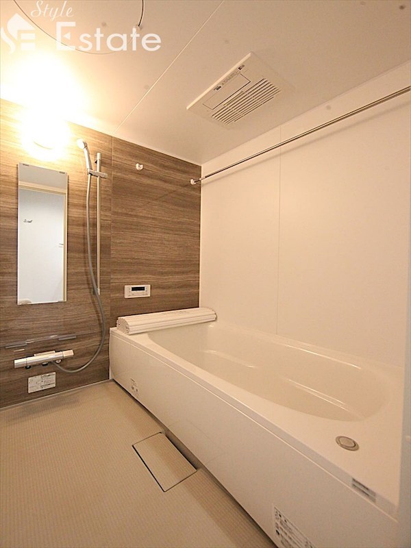 バス・シャワールーム　バスルーム