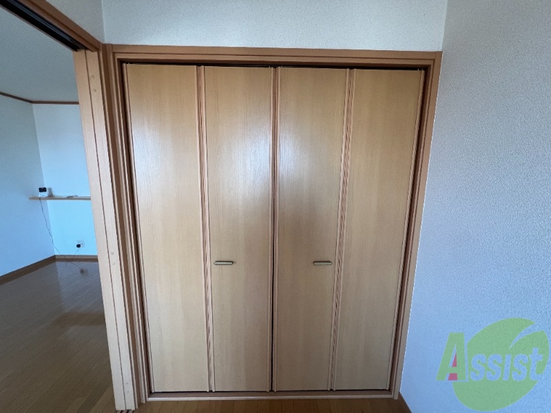 収納　クローゼットは、沢山物が収納できそうですね。