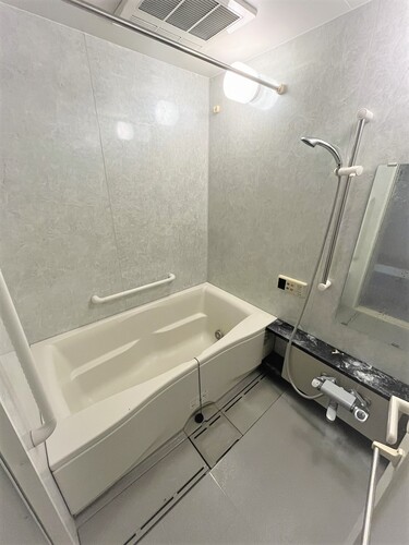 バス・シャワールーム　バス（前回内装時2024年3月撮影）