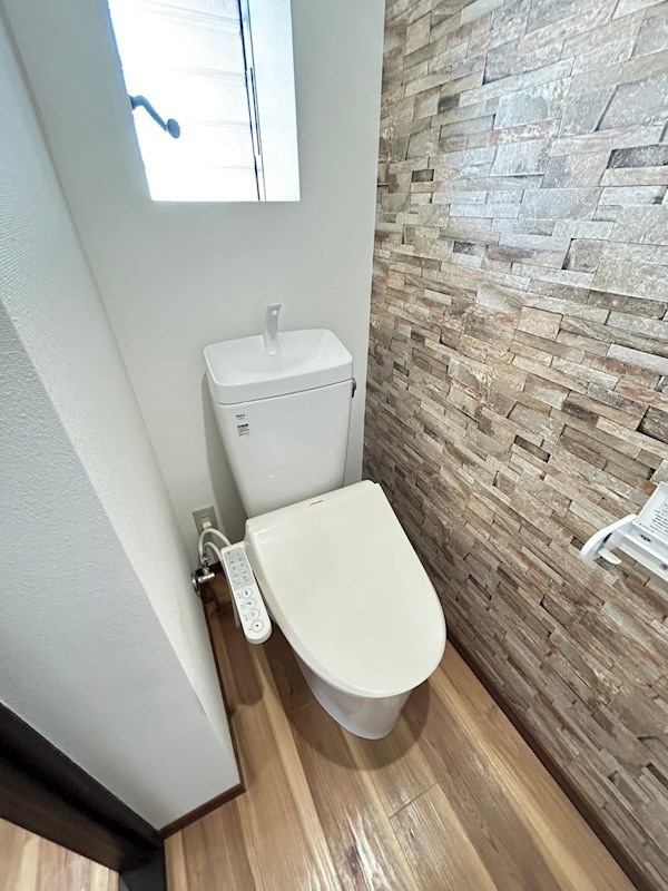 トイレ　トイレもきれいです