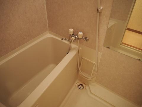 バス・シャワールーム　バス