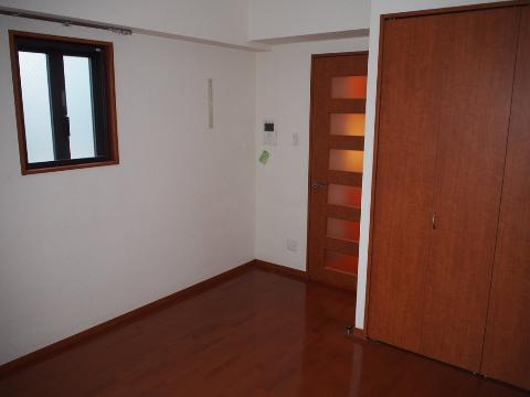 居室・リビング　室内