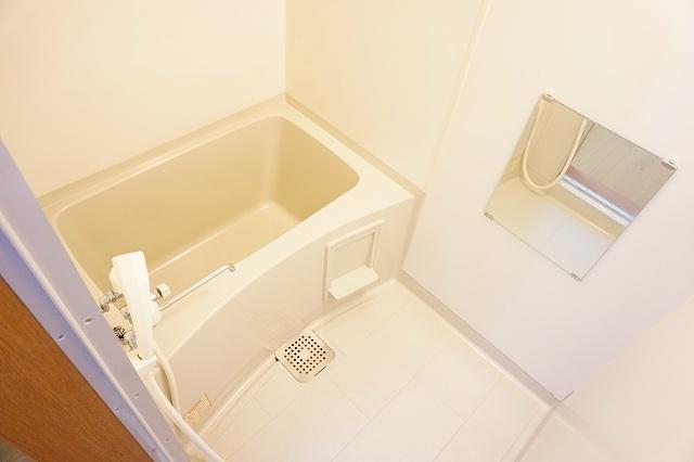 バス・シャワールーム　浴室