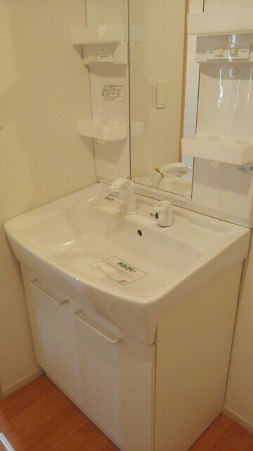 洗面設備　洗髪洗面化粧台