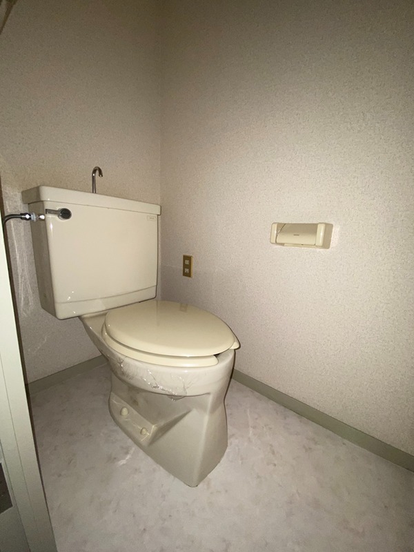 トイレ　別部屋参考