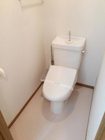 トイレ　トイレもきれいです