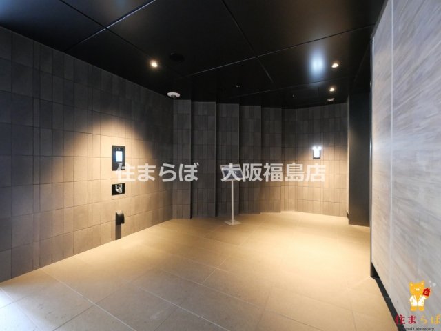 エントランス　共用部の印象も大切に