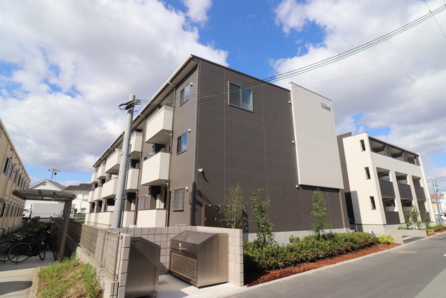 建物外観　ドミソレイユ３