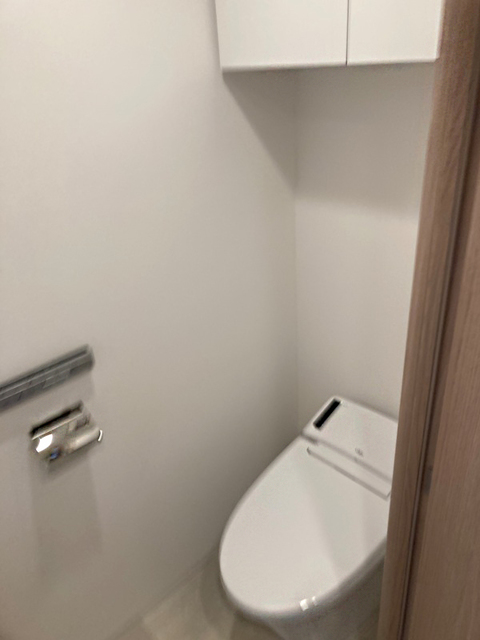 トイレ　※写真は同タイプ住戸です。