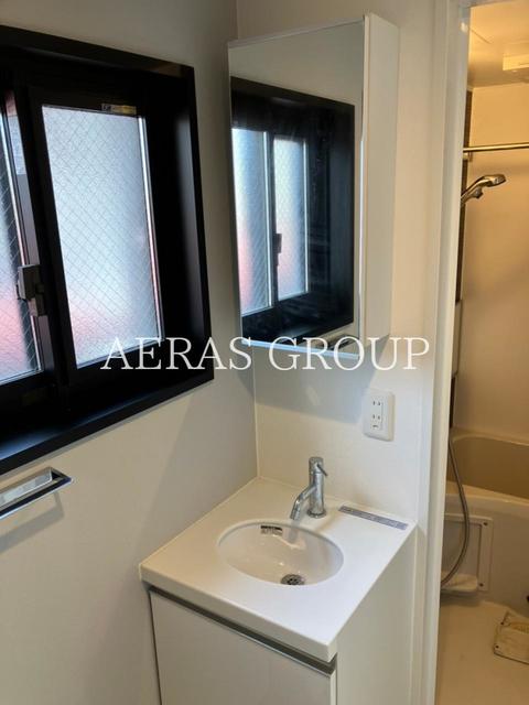 洗面設備　同仕様