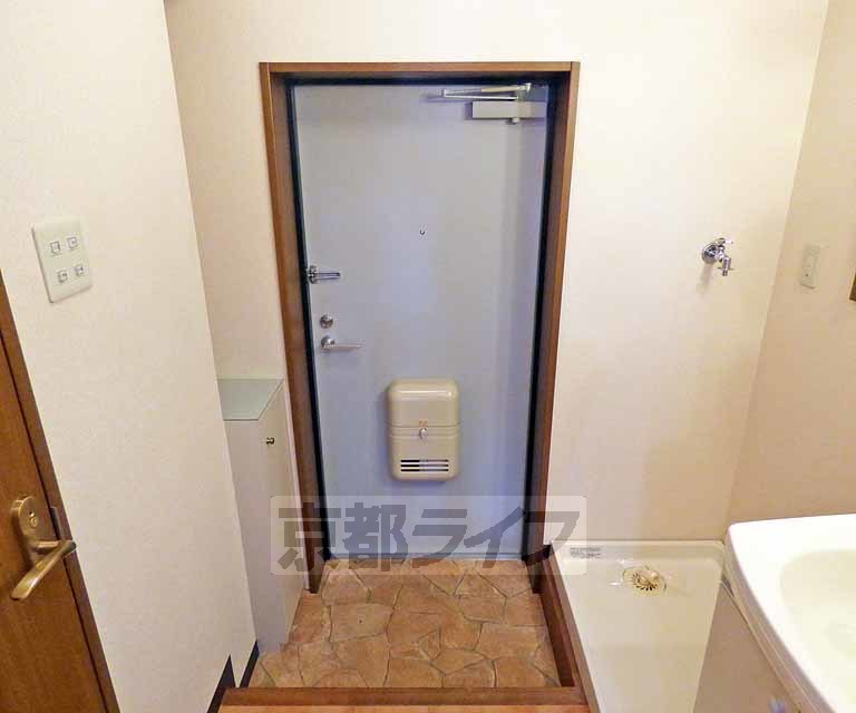 玄関　玄関です。