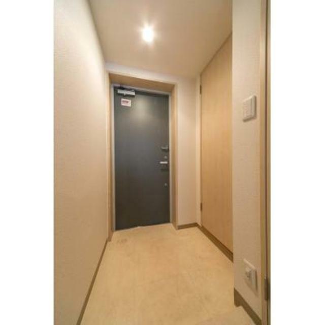 玄関　※写真は同タイプ住戸です。
