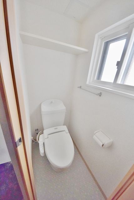 トイレ　★上部に棚のあるトイレです★