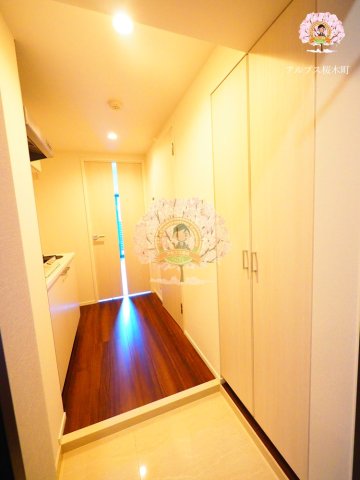 玄関　同一仕様・反転タイプ