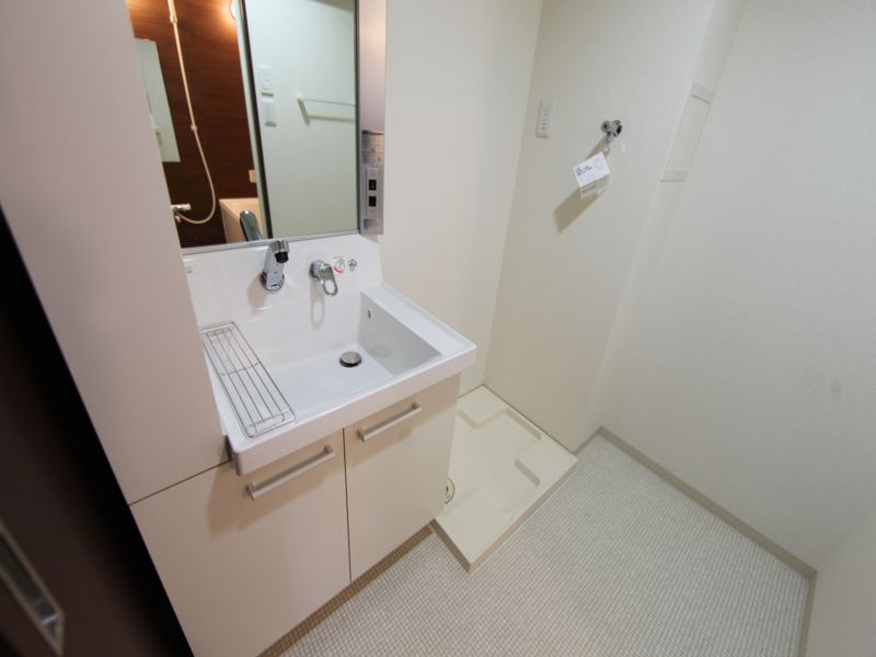 洗面設備　脱衣所　独立洗面台