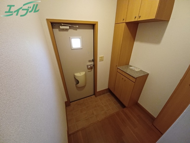 玄関　同型参考写真