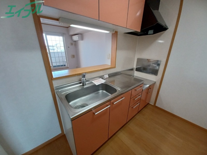 キッチン　同型参考写真