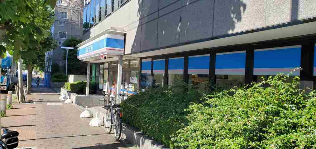 コンビニ　ローソン墨東病院東店（コンビニ）まで374m