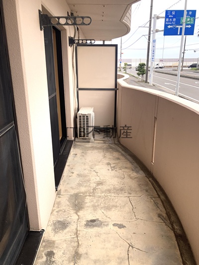 バルコニー