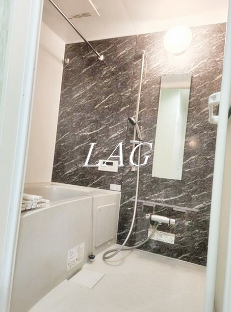 バス・シャワールーム　お風呂です。