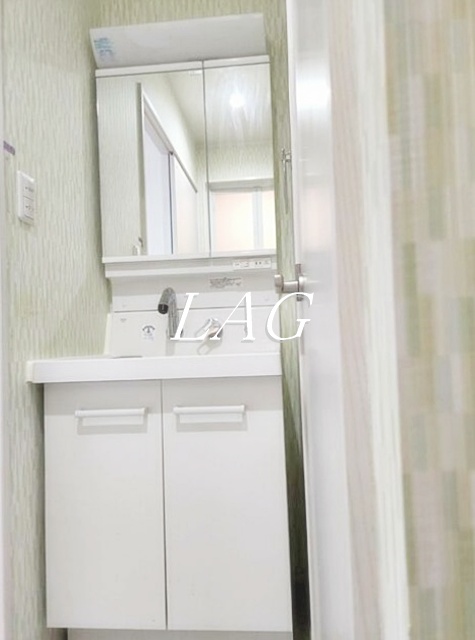 洗面設備　洗面台です。