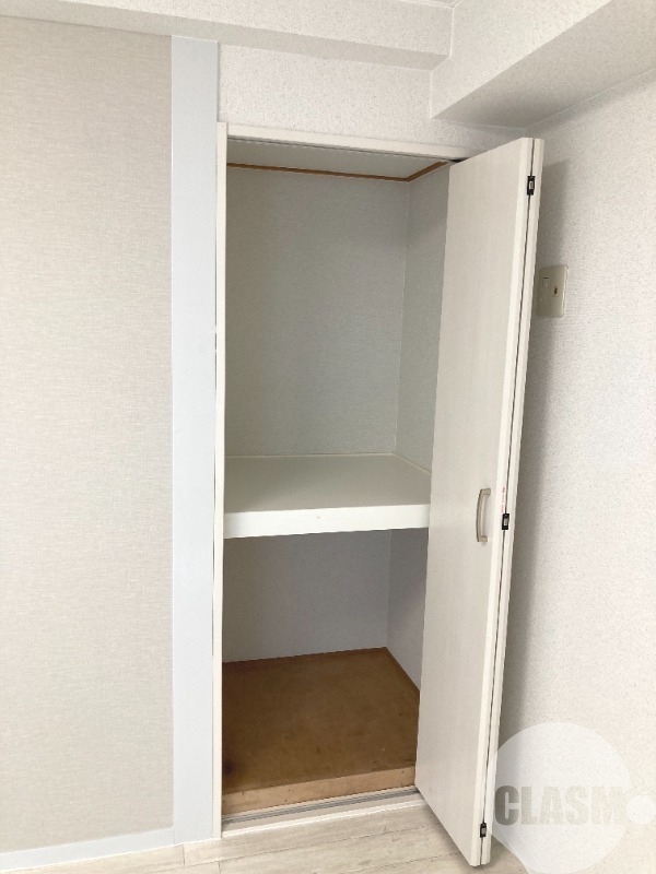 収納　洋室収納