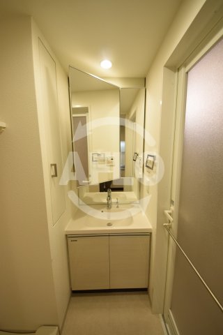 洗面設備　アーバネックス心斎橋　独立洗面台