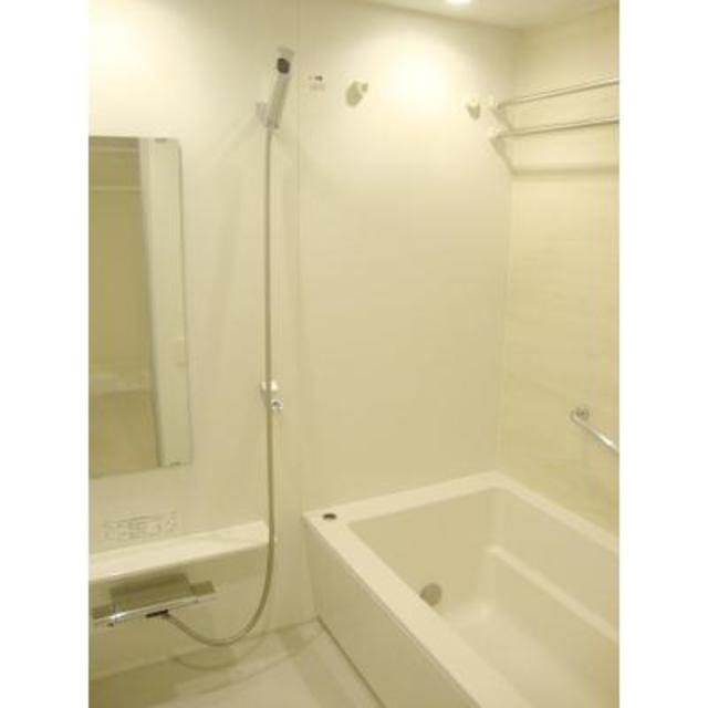 バス・シャワールーム　※写真は同タイプ住戸です。