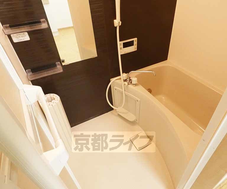 バス・シャワールーム　きれいなお風呂です。