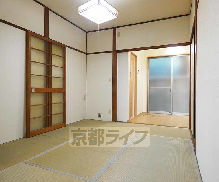 居室・リビング　１階の和室です。