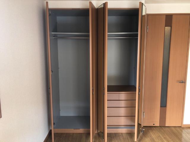収納　クローゼット