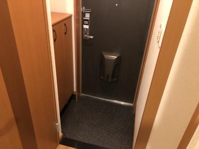 玄関　玄関